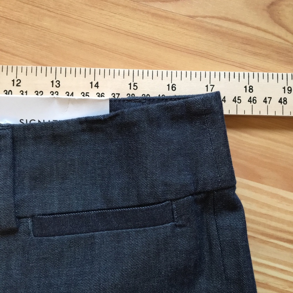 Ann Taylor Signature Crop Trouser - Picture 8 of 8